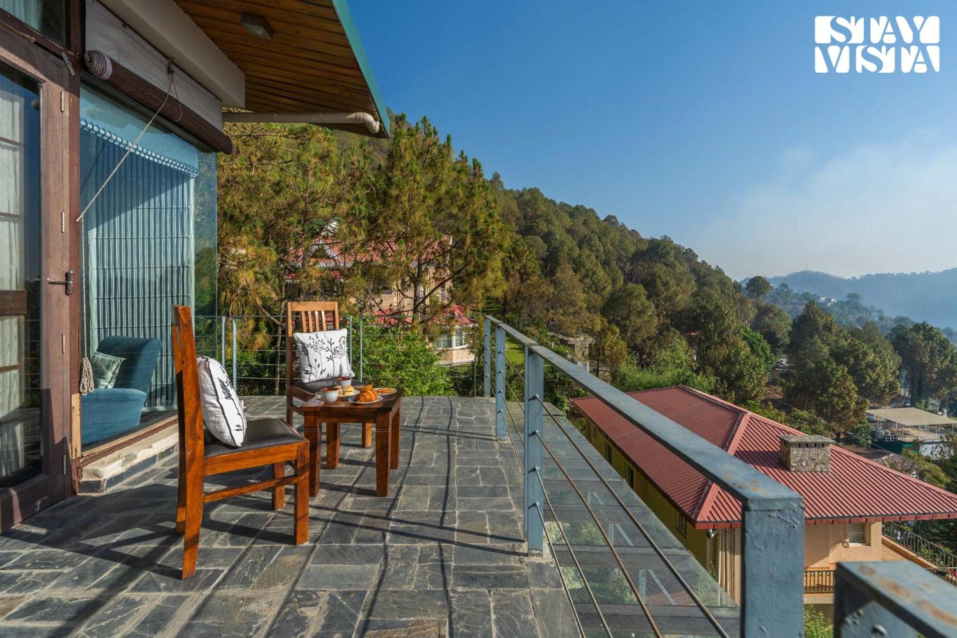 Stayvista At Hillcrest Villa With Valley View, Bonfire And Heater Kasauli Exterior foto